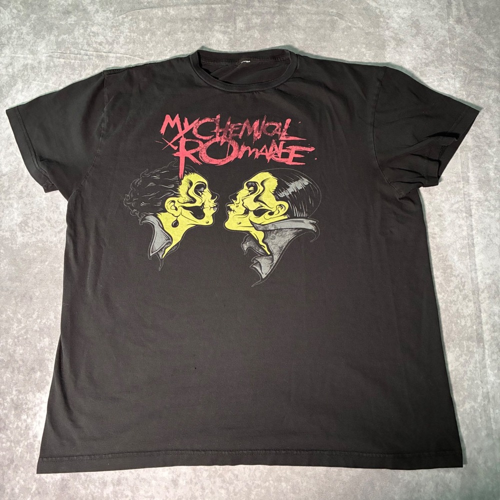 My Chemical Romance Three Cheers For Sweet Revenge Black Graphic T-Shirt Mens L